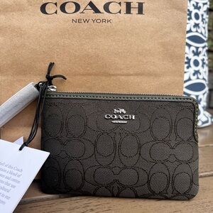 Corner Zip Wristlet In Signature Jacquard - Olive Drab, NWT